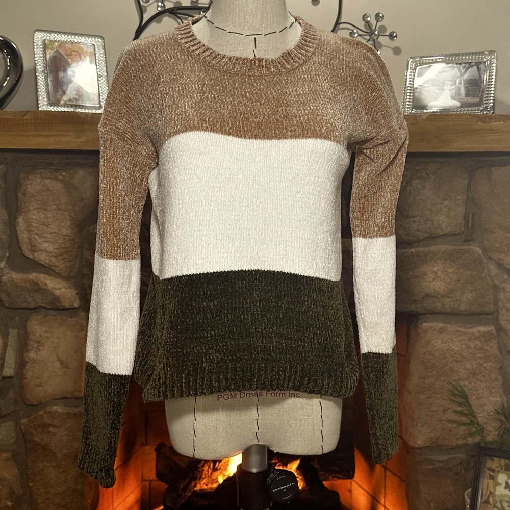 Poof Apparel tricolor Sweater